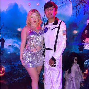 Meet your Posher, Grace